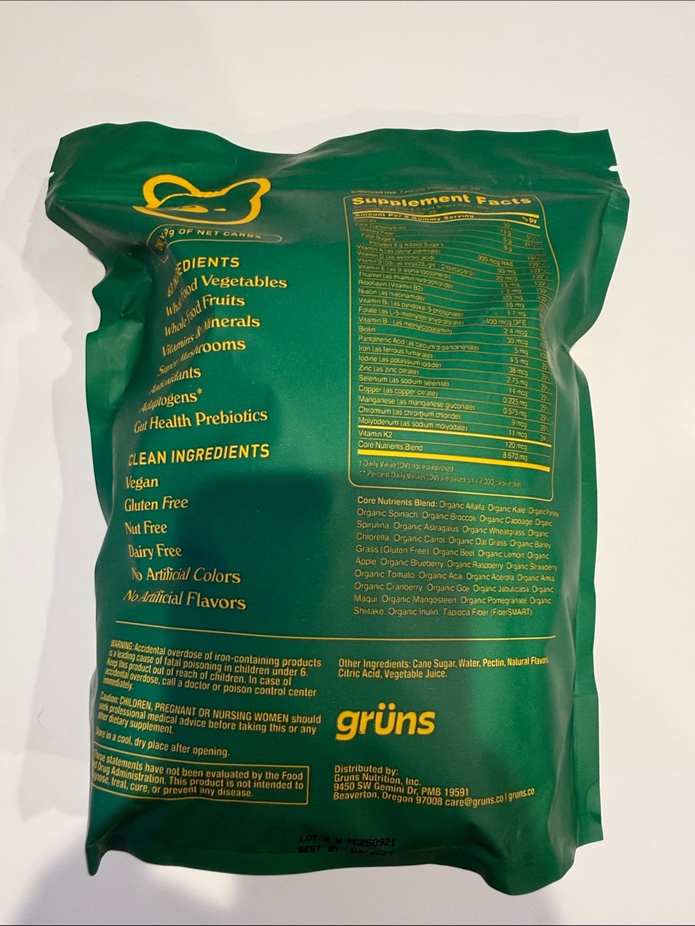 NEW Gruns Adult Super Greens Gummies, Multivitamin Superfood Gummy Bears 28 Pack - Picture 2 of 4